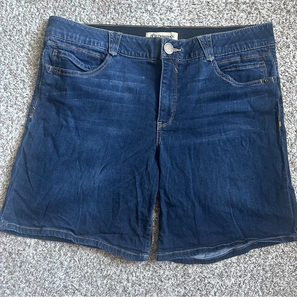Democracy Blue Denim Jean Shorts Stretch Casual Summer Classic 16 - Picture 1 of 6